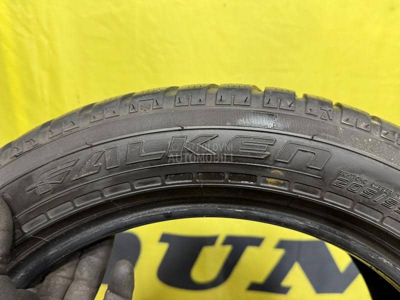 Falken 205/55 R17 Zimska