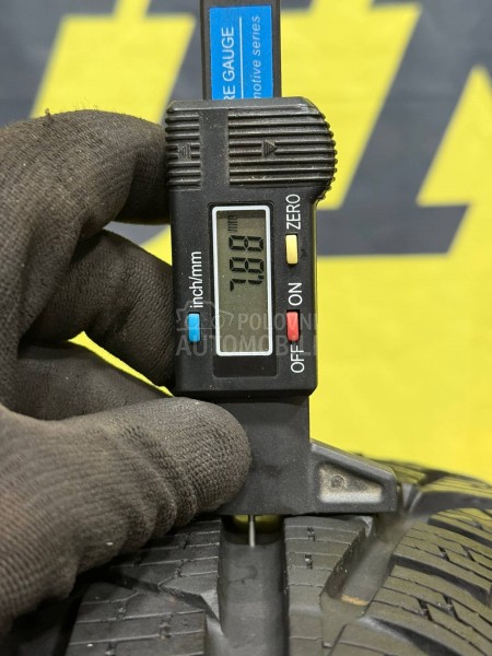 Pirelli 215/60 R17 Zimska