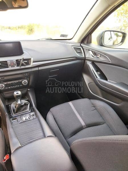 Mazda 3 2.0  SKYACTIV 120G