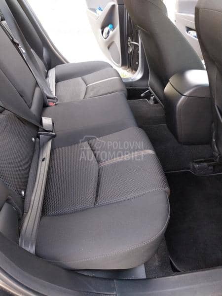 Mazda 3 2.0  SKYACTIV 120G