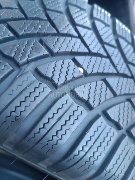 Bridgestone 215/60 R16 Zimska