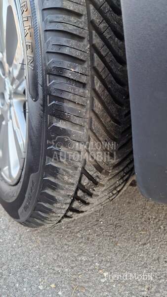 Opel Crossland X  1.2 Elegance