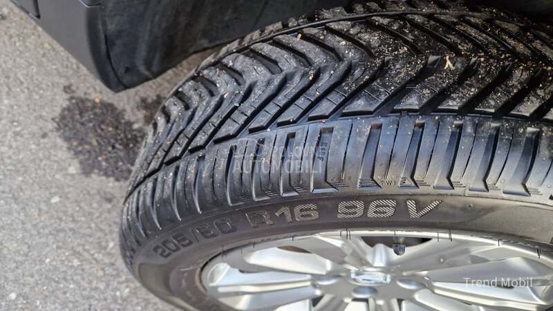 Opel Crossland X  1.2 Elegance