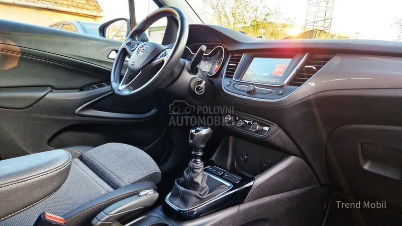 Opel Crossland X  1.2 Elegance