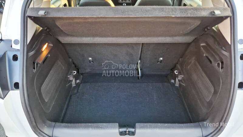 Opel Crossland X  1.2 Elegance