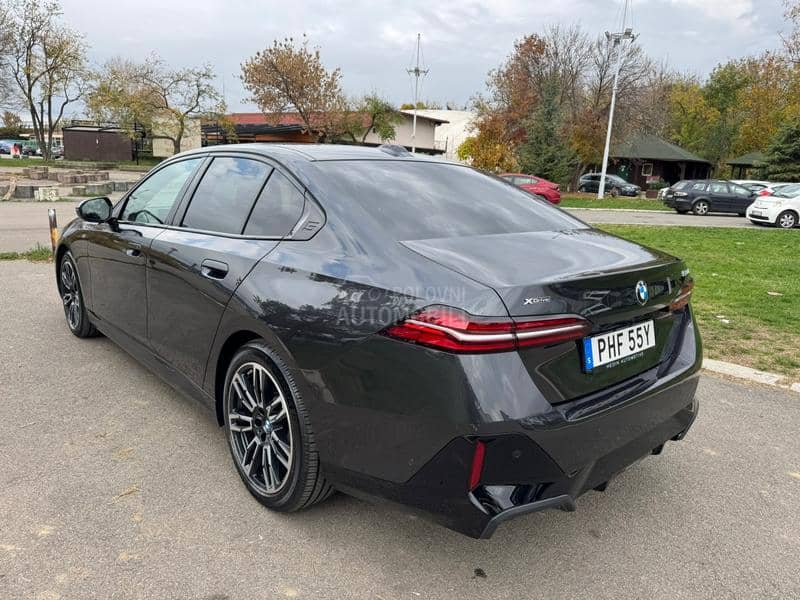 BMW 520 M/BLACK/xDRIVE