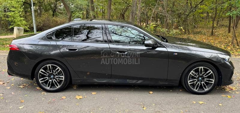 BMW 520 M/BLACK/xDRIVE