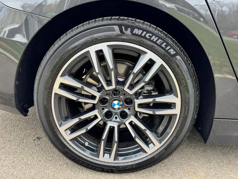 BMW 520 M/BLACK/xDRIVE