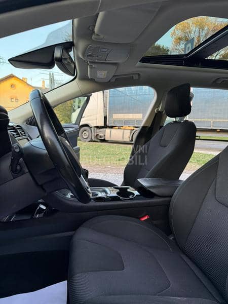 Ford Mondeo 2.0TDCi/TITANIUM/T0P