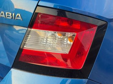 Desno stop svetlo za Škoda Fabia od 2014. do 2018. god.