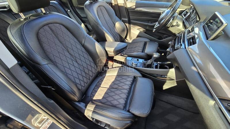 BMW X1 xDrive2.0i X-line CH