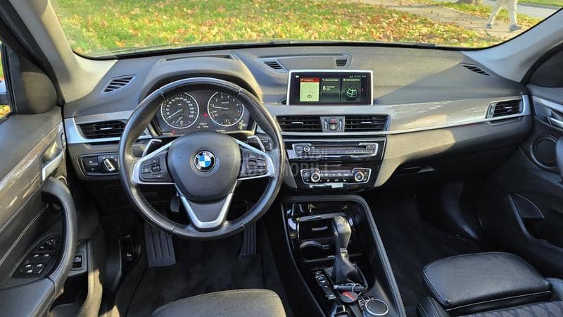 BMW X1 xDrive2.0i X-line CH