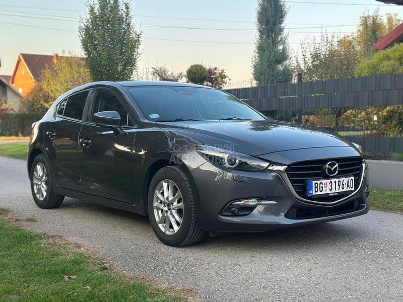 Mazda 3 Sky active
