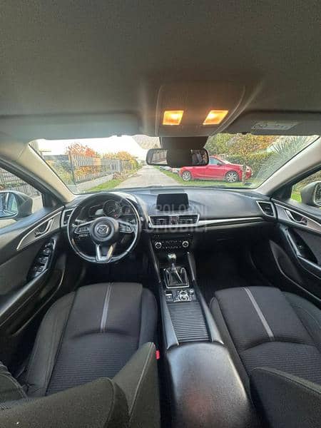 Mazda 3 Sky active