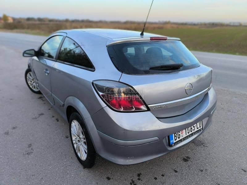 Opel Astra H GTC  1.3CDTI