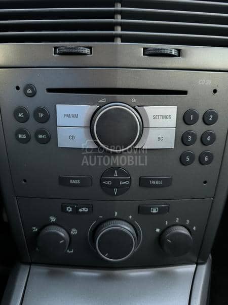 Opel Astra H GTC  1.3CDTI