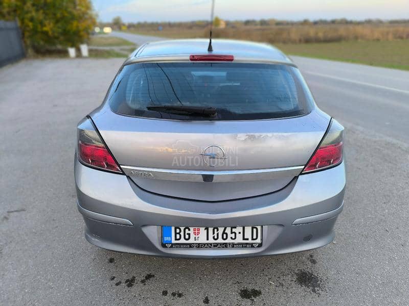 Opel Astra H GTC  1.3CDTI