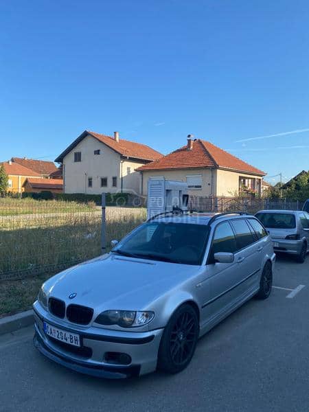 BMW 330 