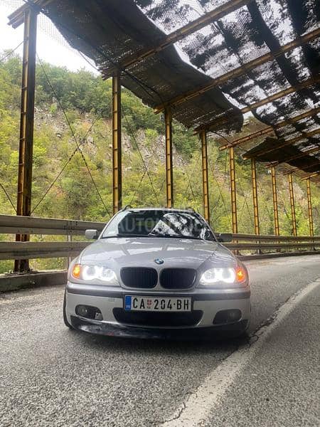 BMW 330 