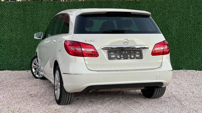 Mercedes Benz B 180 EXECUTIVE NOV