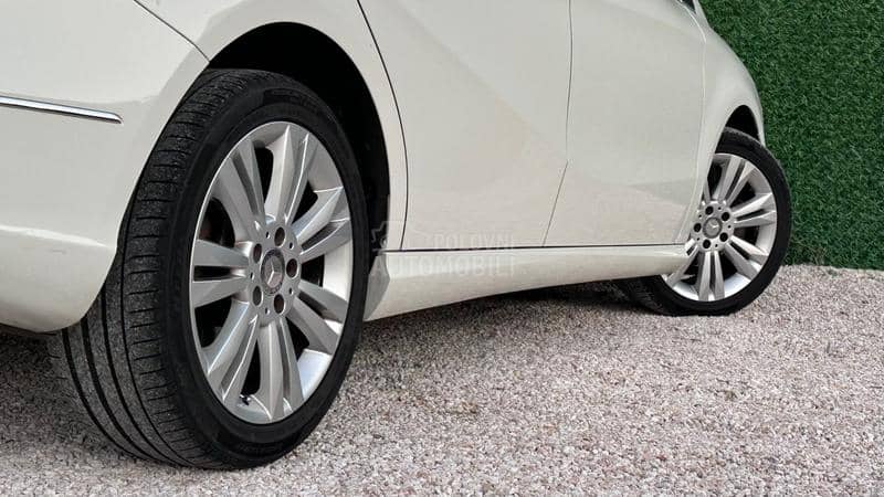 Mercedes Benz B 180 EXECUTIVE NOV