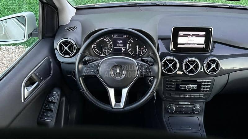 Mercedes Benz B 180 EXECUTIVE NOV