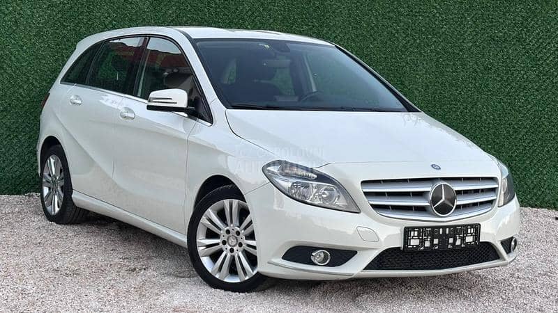Mercedes Benz B 180 EXECUTIVE NOV