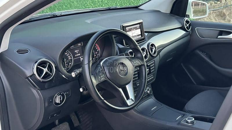 Mercedes Benz B 180 EXECUTIVE NOV