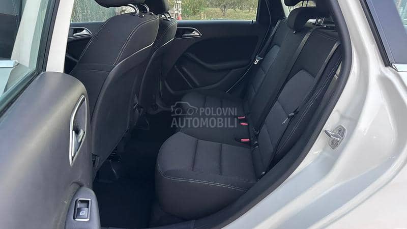 Mercedes Benz B 180 EXECUTIVE NOV