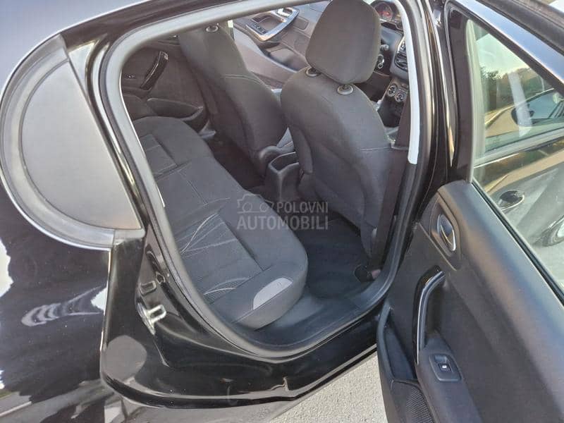 Peugeot 208 1.2 Alurre