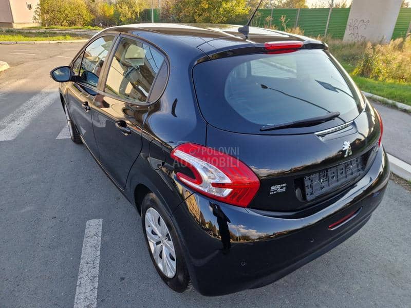 Peugeot 208 1.2 Alurre