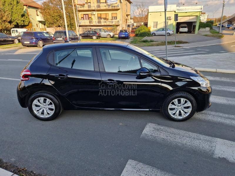 Peugeot 208 1.2 Alurre