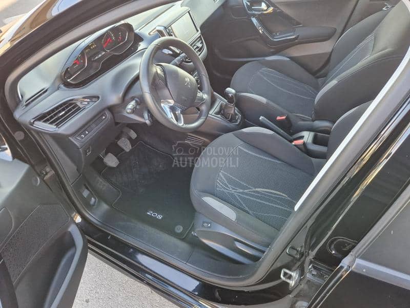 Peugeot 208 1.2 Alurre