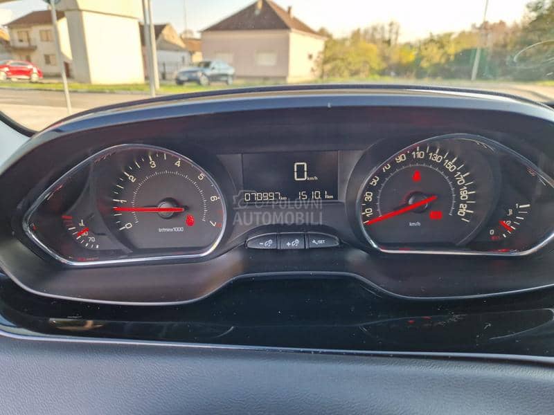 Peugeot 208 1.2 Alurre