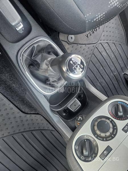 Opel Corsa D 1.4 SATELITE