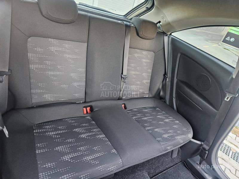 Opel Corsa D 1.4 SATELITE