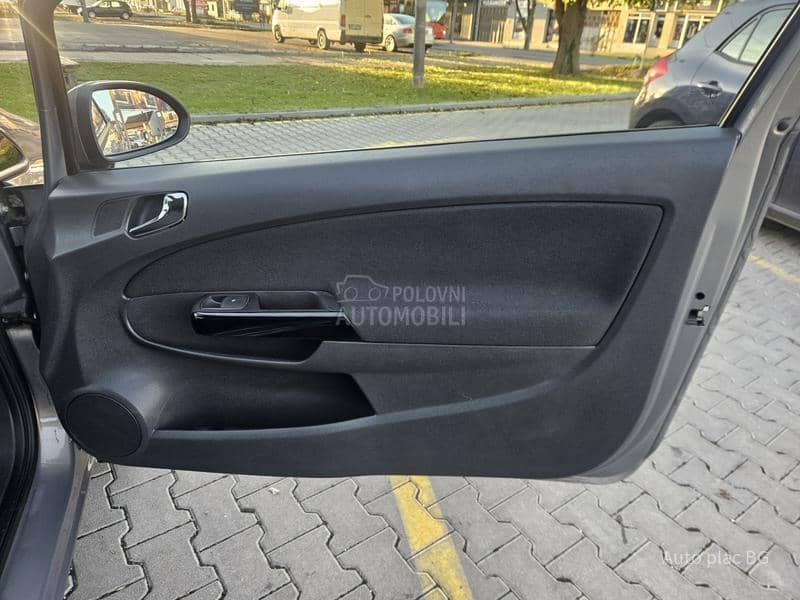 Opel Corsa D 1.4 SATELITE