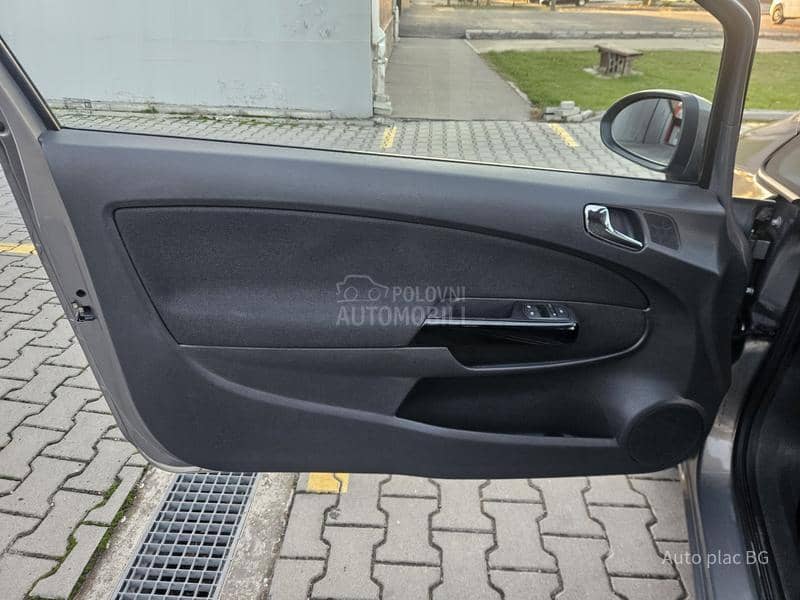 Opel Corsa D 1.4 SATELITE