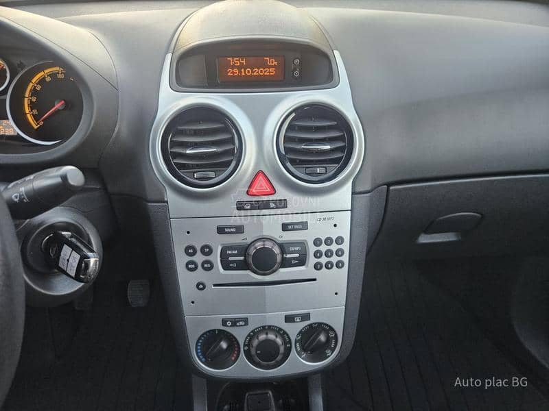 Opel Corsa D 1.4 SATELITE