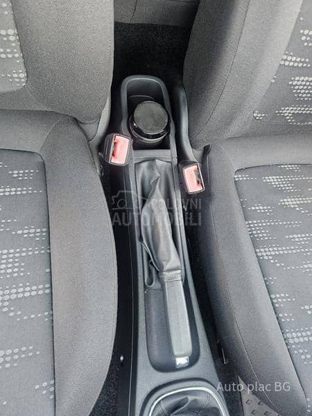 Opel Corsa D 1.4 SATELITE