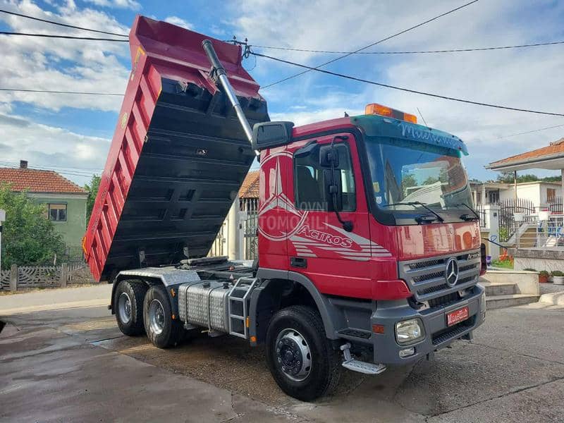 Mercedes Benz 3350 6x4 kiper