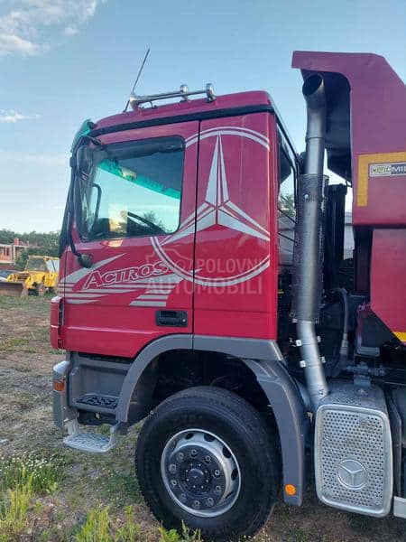 Mercedes Benz 3350 6x4 kiper