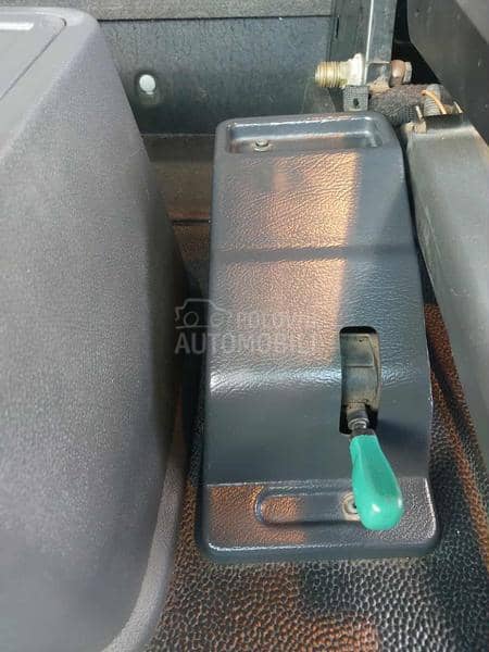 Mercedes Benz 3350 6x4 kiper