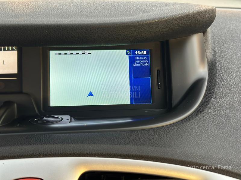 Renault Scenic N O V