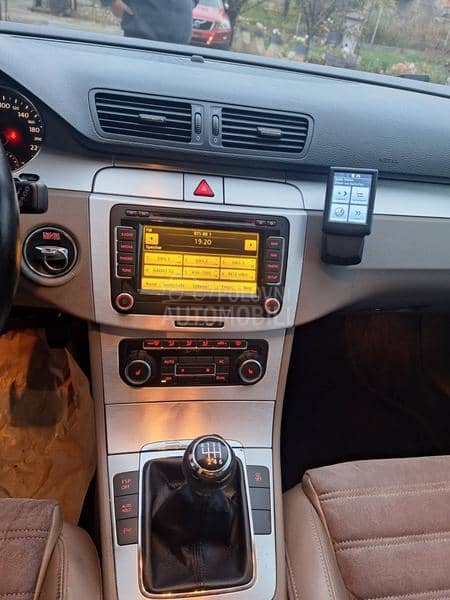 Volkswagen Passat B6 2.0tdi NawKozzaCH