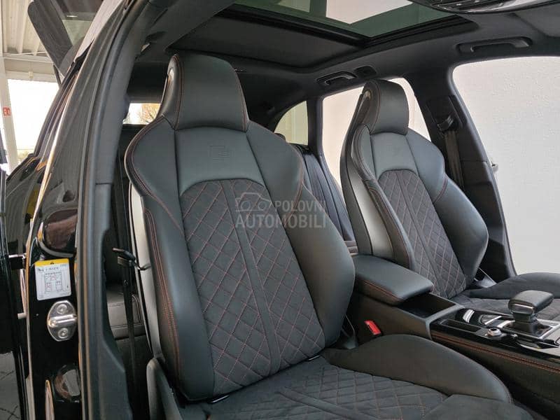 Audi A4 40TFSI S line