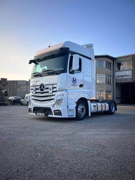 Mercedes Benz Actros 1845 LowLiner