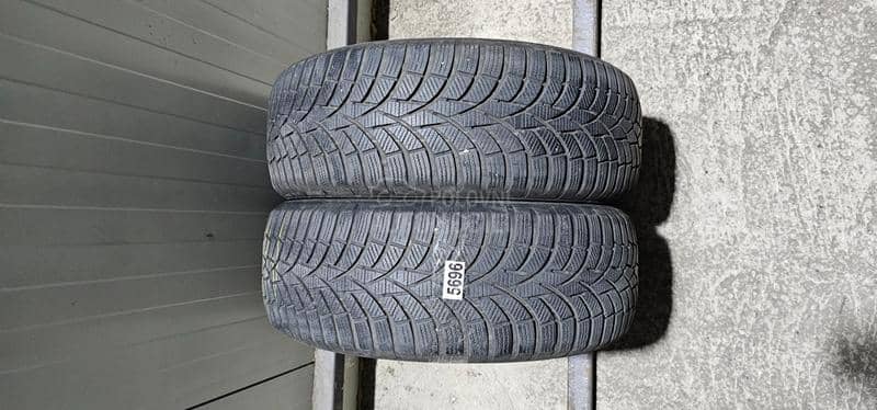Toyo 215/60 R16 Zimska