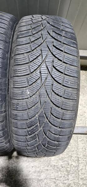 Toyo 215/60 R16 Zimska