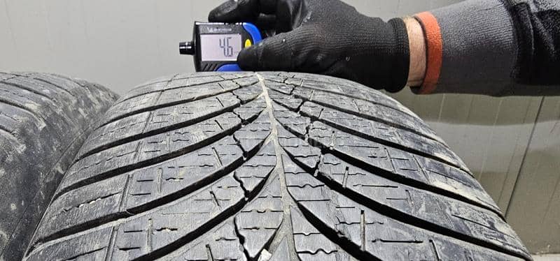 Goodyear 215/65 R16 Sve sezone